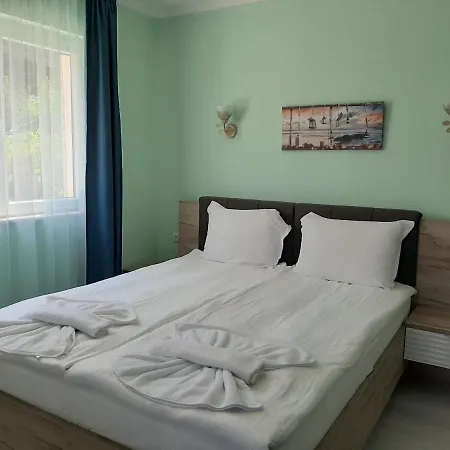 La 2 Aparthotel